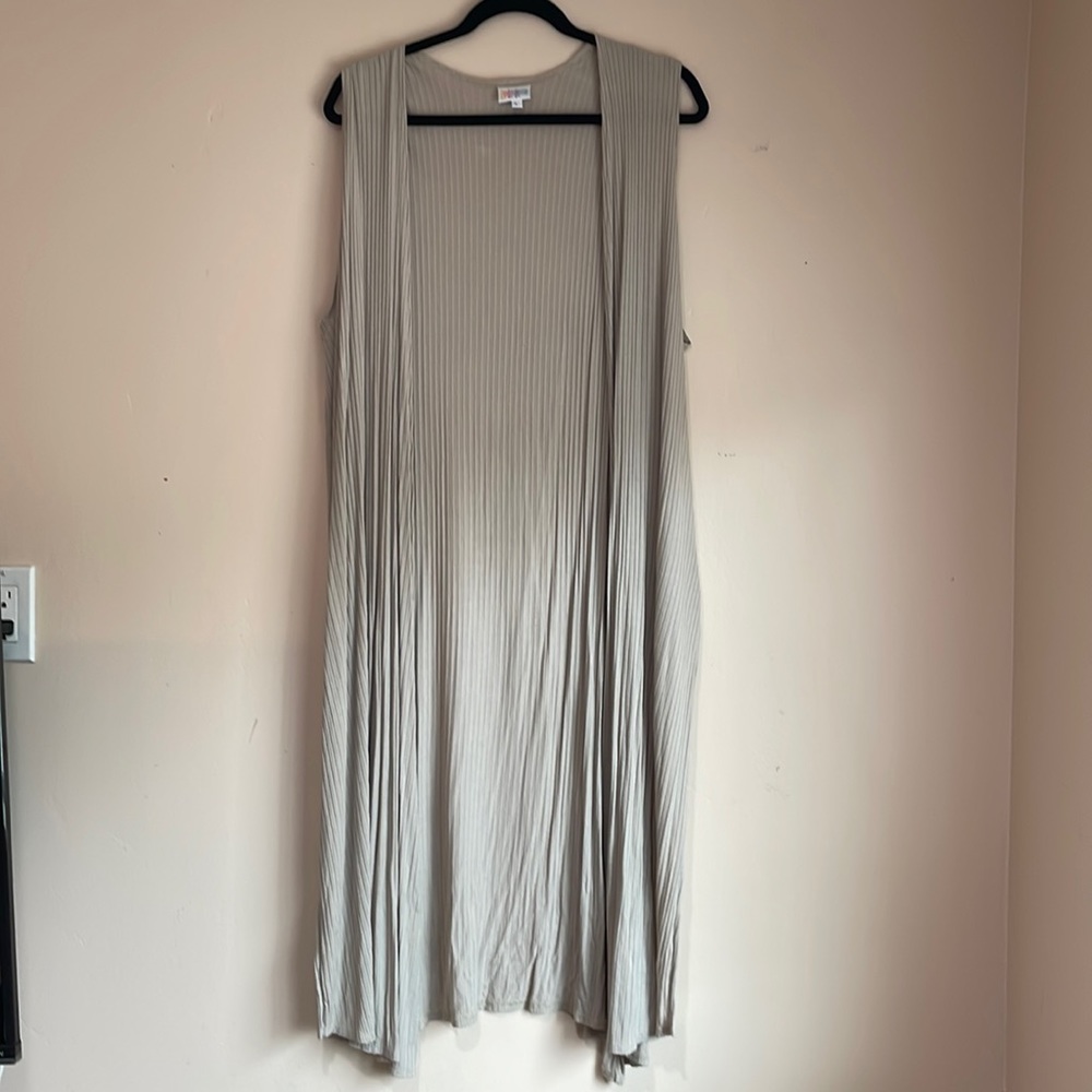 Never worn large lularoe duster